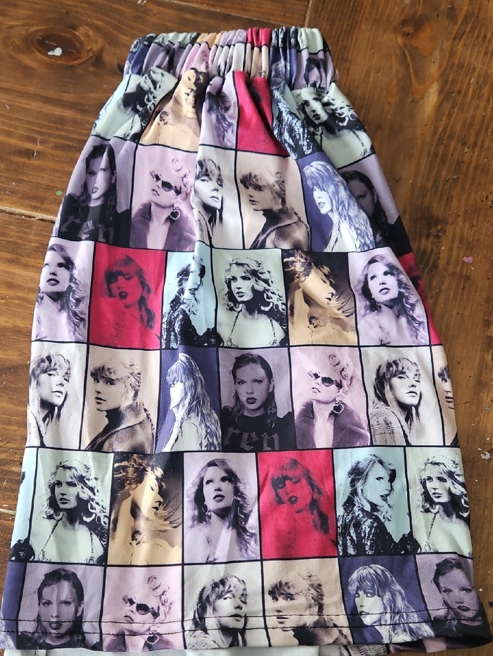 Girls' Elastic-Waist Midi Skirt In SWIFTIE Portrait Grid